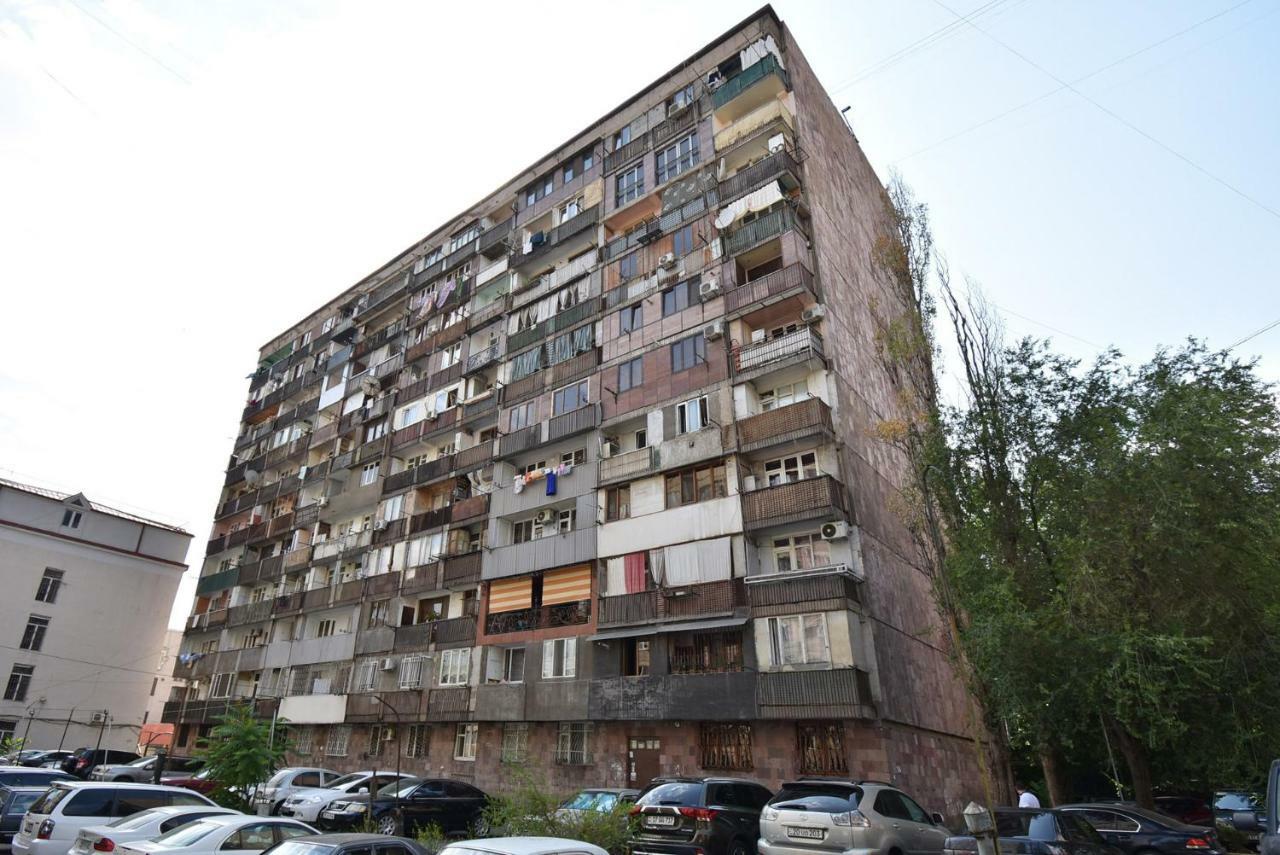 Apartments In Center Of Yerevan,Koghbatsi 1A Street 外观 照片